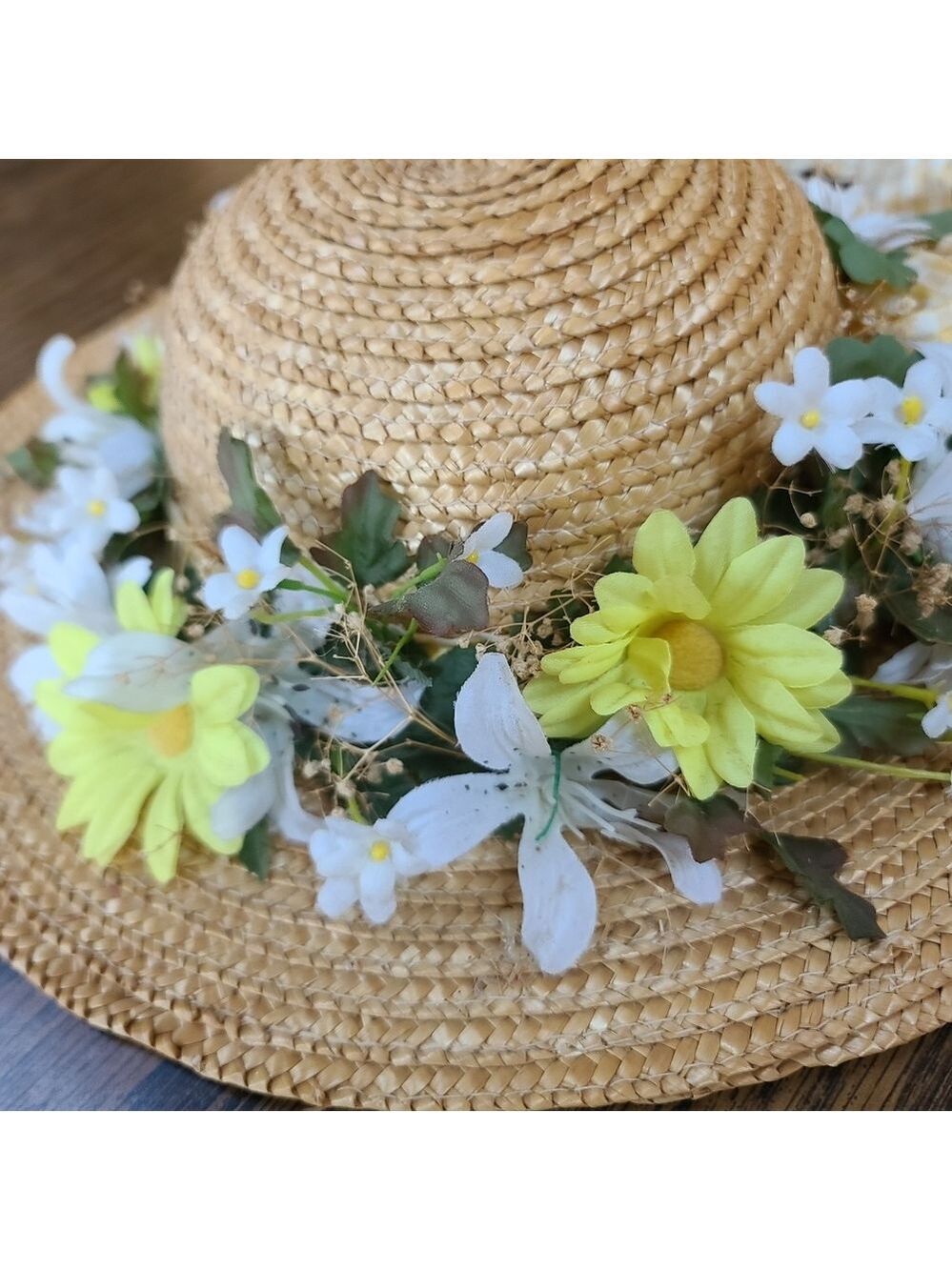Beautiful Vintage Little Decorative Straw Hat - Picture 4 of 4